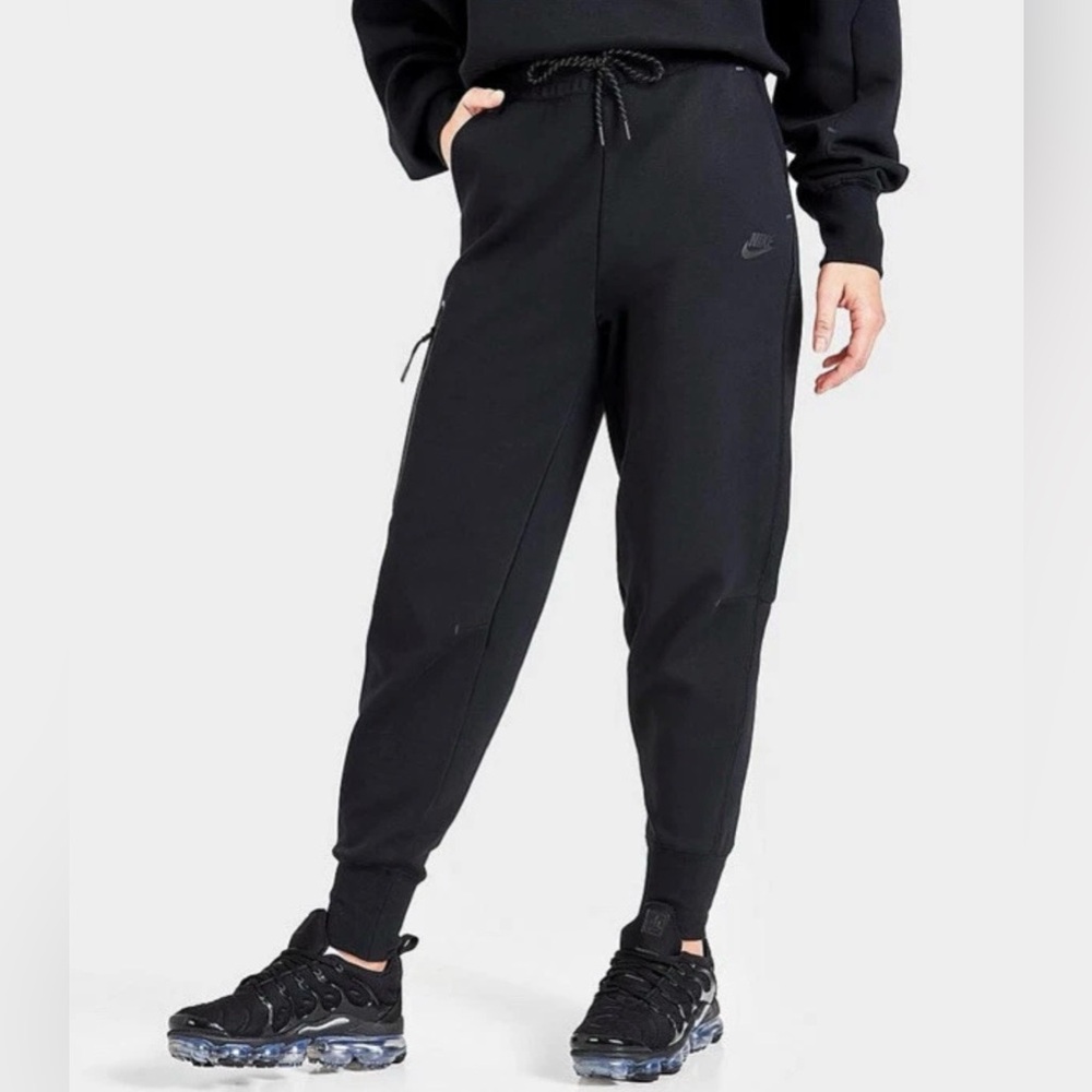 Women’s Nike Black Tech Fleece Joggers - Size S